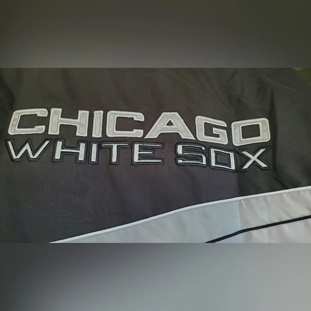 NWT CHICAGO WHITE SOX Vintage 90s V neck pullover Windbreaker. Sz.L